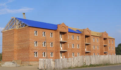 Строительство 24-квартирного жилого дома в р.п. Саргатское (ввод в эксплуатацию – IV квартал 2007 года.) 